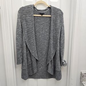 Torrid cardigan, open front, lace, knit ,gray Sz 0, pre-owned in good condition